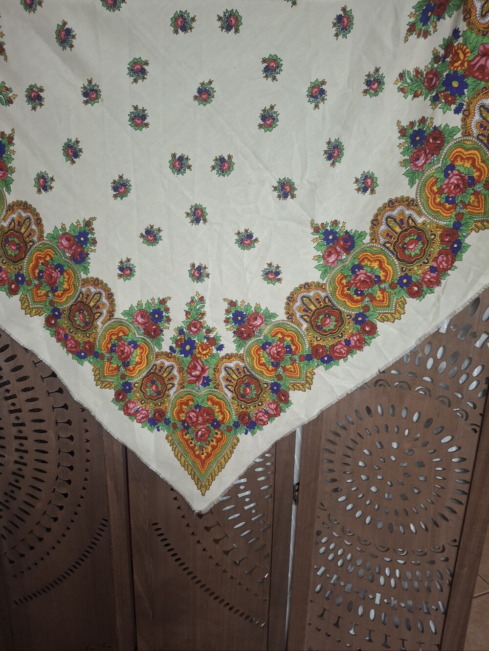 Lightweight Wool Scarf Wrap 45"x45"